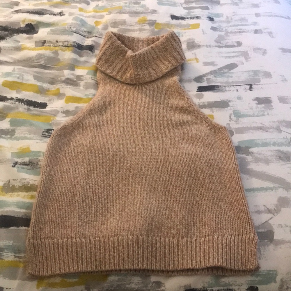 Sleeveless turtleneck, madewell size small